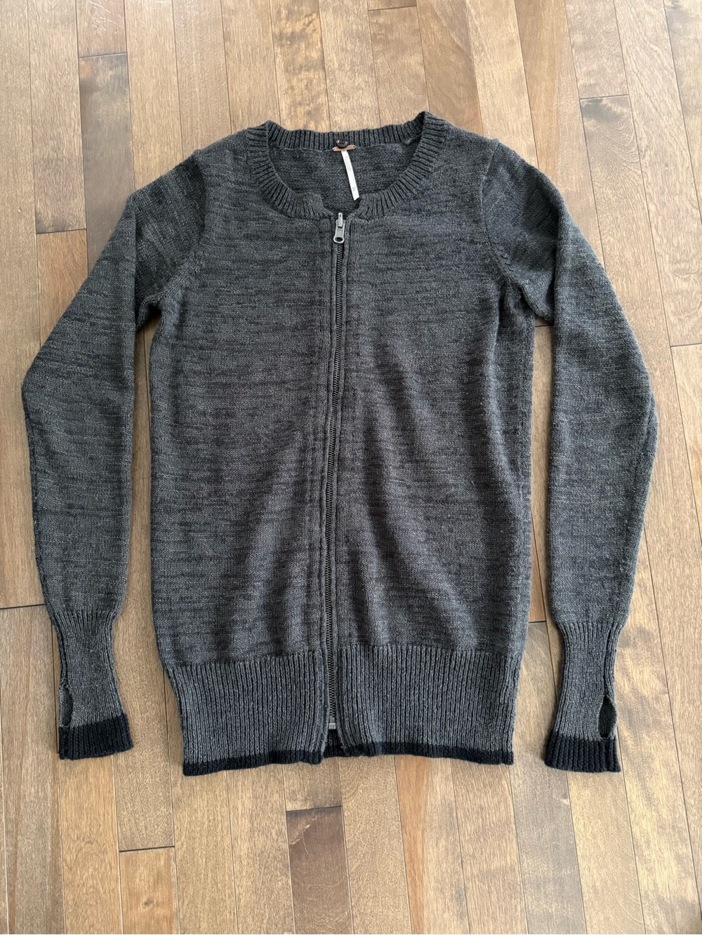 Free People Women’s Dark Gray Knit Zip‑Up Sweater (XS)